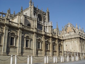 Que esperas para descubrir los encantos de Sevilla?